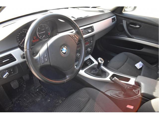 BMW  320d