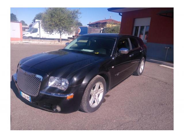 CHRYSLER 300C STATION WAGON