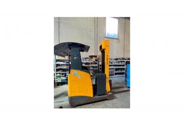 CARRELLO ELEVATORE MARCA JUNGHEINRICH