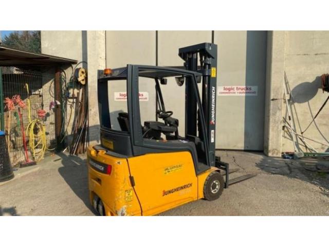 CARRELLO ELEVATORE JUNGHEINRICH EF216