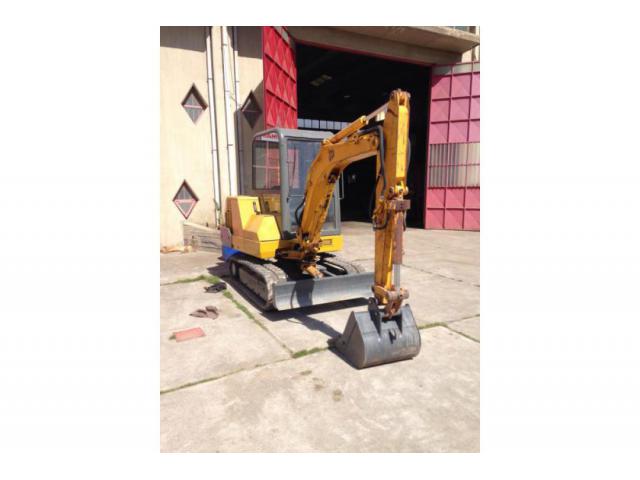 MINI ESCAVATORE JCB 803